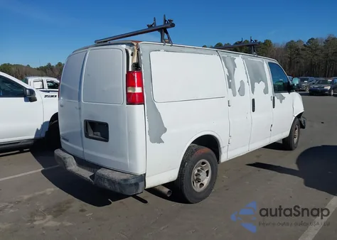2007 Chevrolet Express Work Van из США, поврежденный, VIN 1GCHG35U371242670